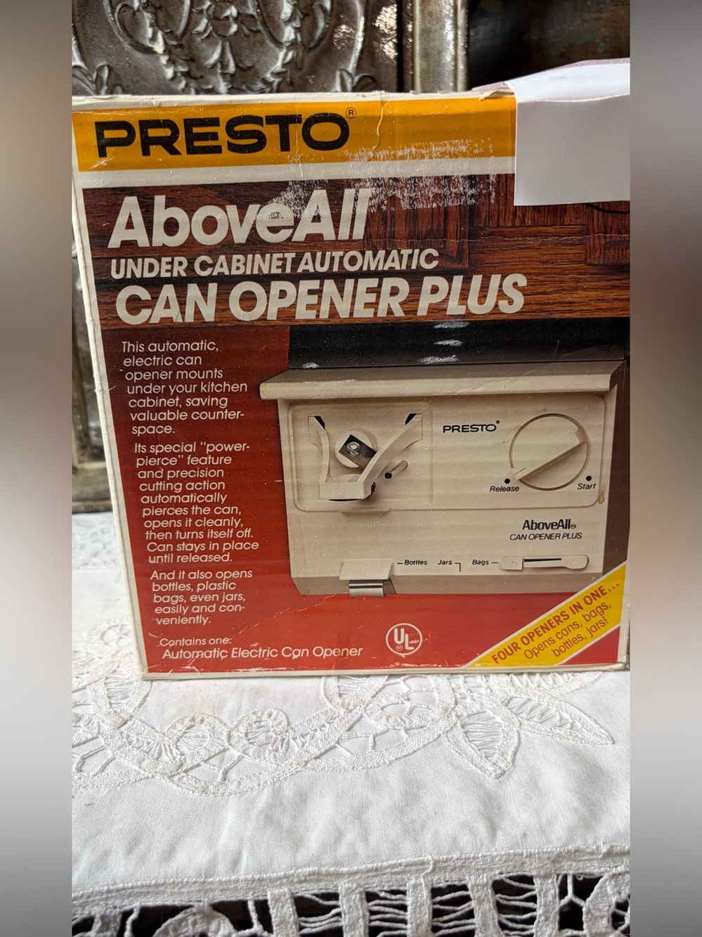 Presto under the cabinet automatic can opener 1980’s kitchen